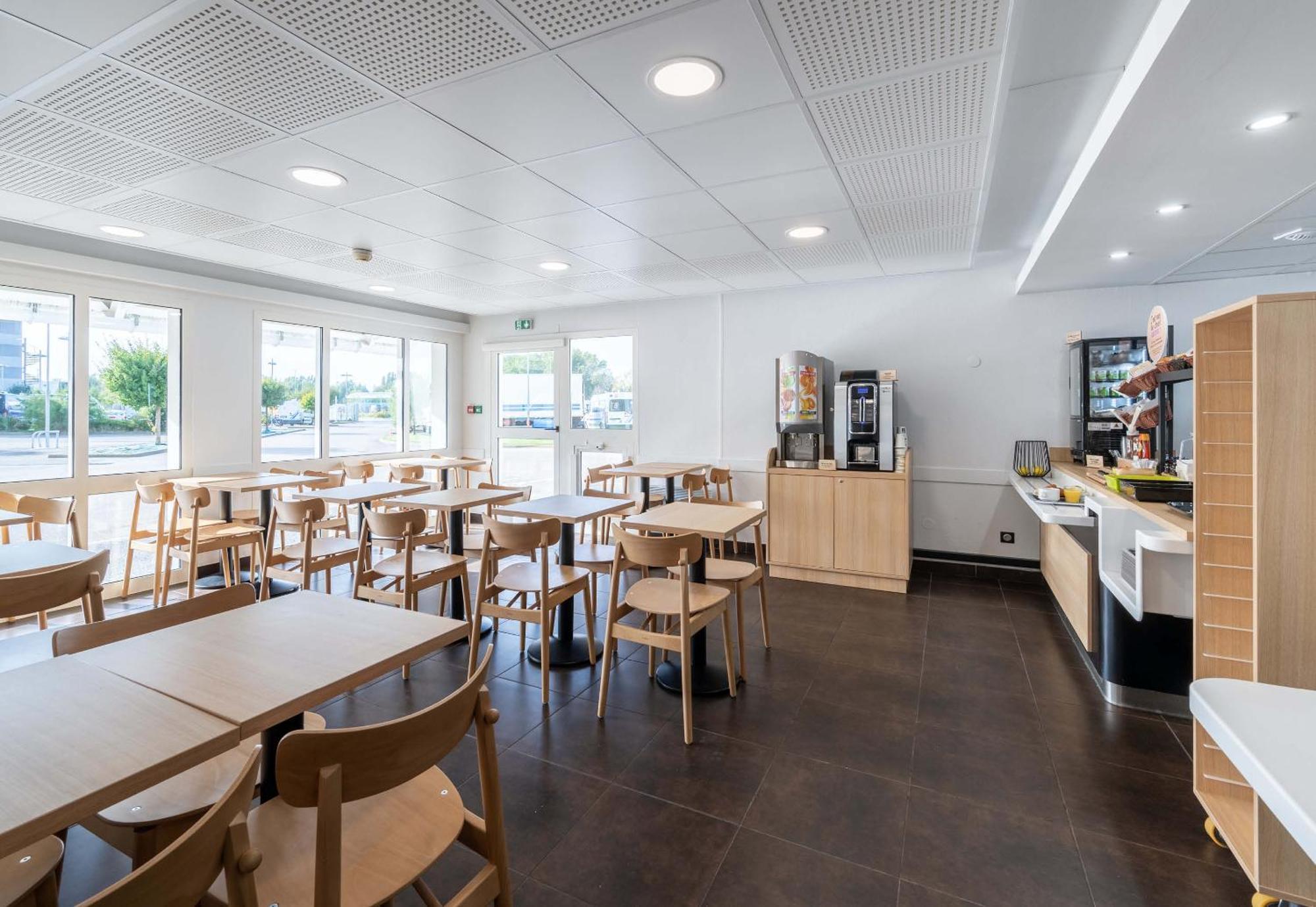 B&B Hotel Calais Terminal Cite Europe 2 Etoiles Coquelles Dış mekan fotoğraf