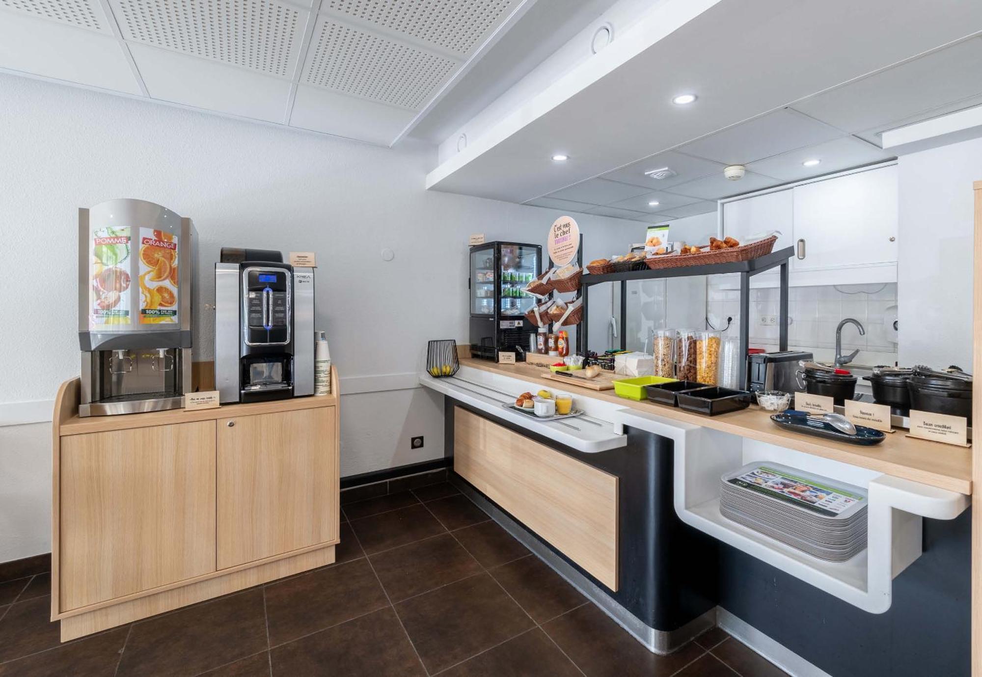B&B Hotel Calais Terminal Cite Europe 2 Etoiles Coquelles Dış mekan fotoğraf